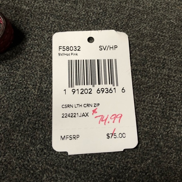 Coach Crossgrain Leather Corner Zip Wristlet - Picture 3 of 5